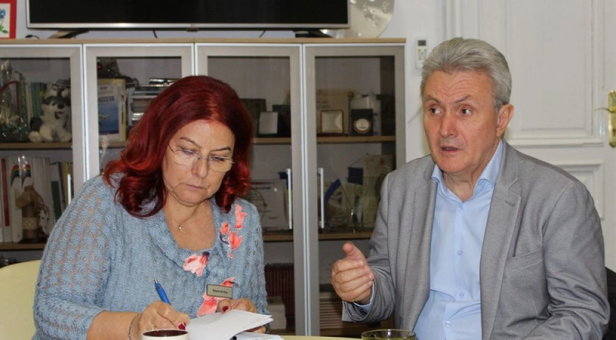 Luna decembrie va sta sub semnul poveștilor de Crăciun, pentru copiii din centrele de plasament din județul Arad