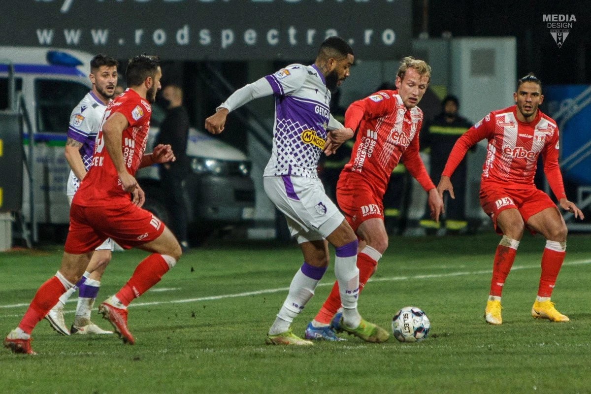 Luptă teribilă pentru play-off, în Liga 1: UTA pierde teren după eşecul cu argeşenii