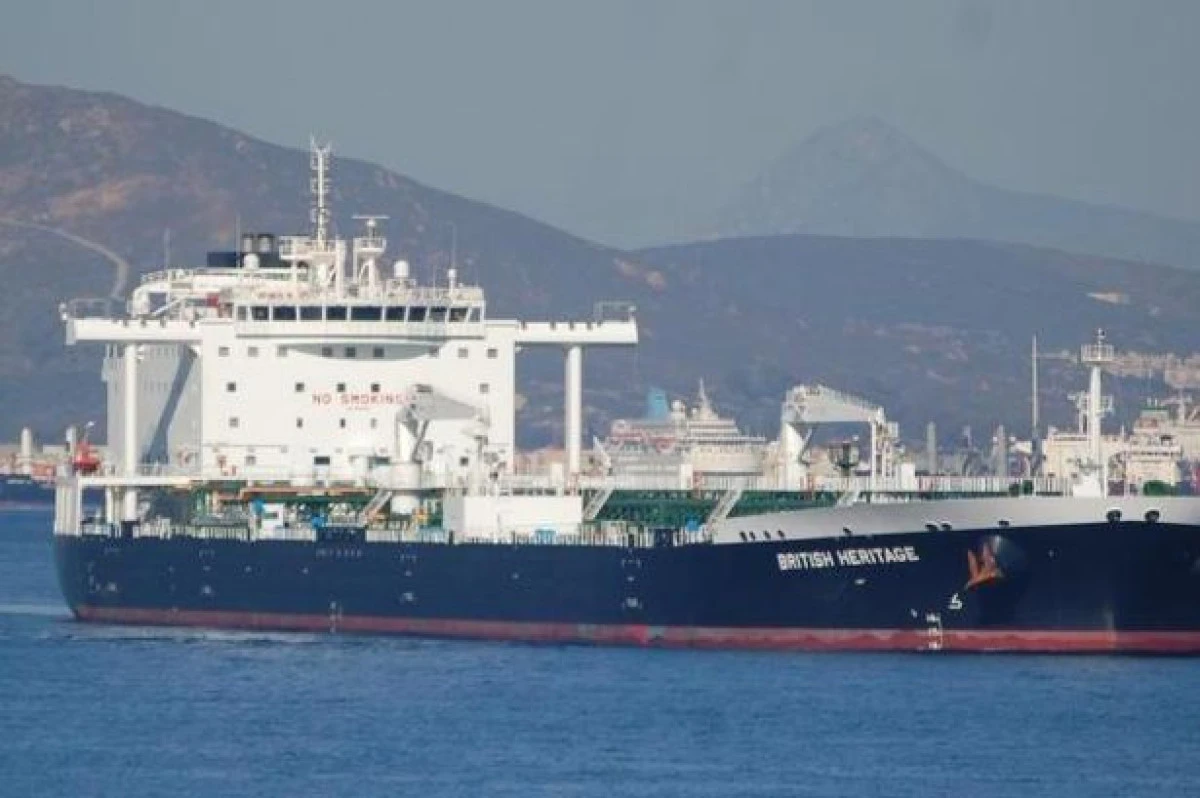 Mai multe ambarcațiuni iraniene au „hărțuit“ un tanc petrolier britanic