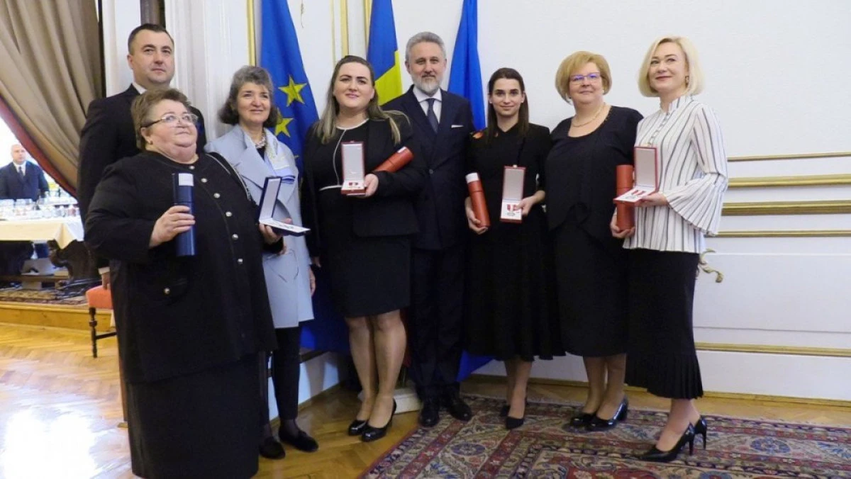 Mai multe cadre didactice și școli din Ungaria au primit distincții din partea președintelui României