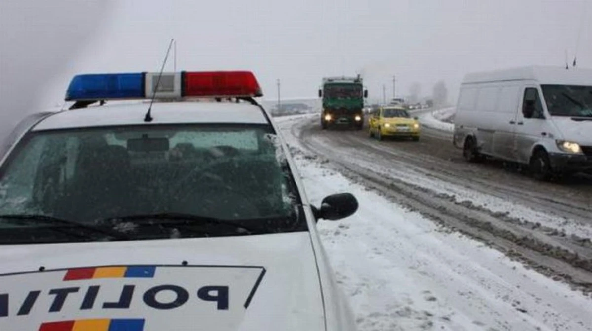 Mai multe drumuri naționale sunt închise din cauza viscolului