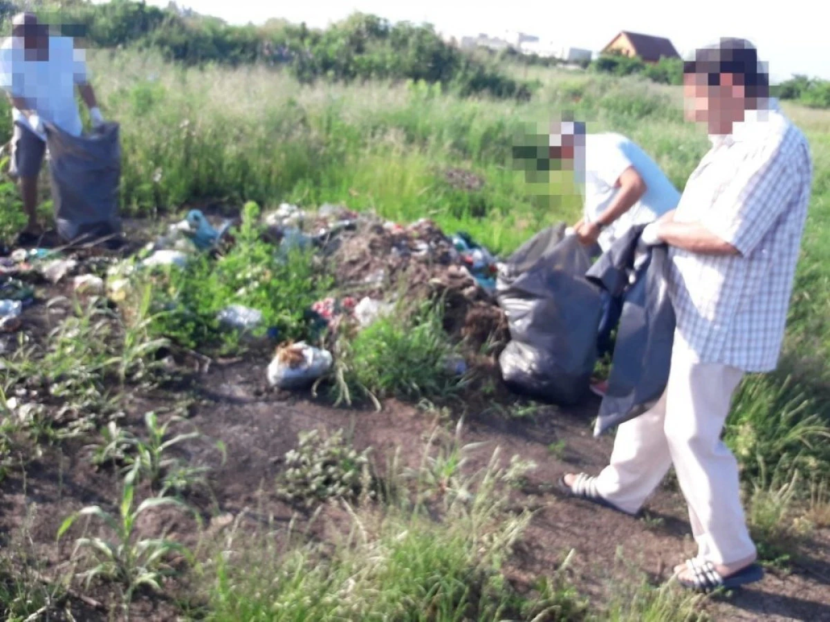 Mai mulți arădeni, beneficiari de ajutor social, au adunat peste o mie de saci cu gunoi