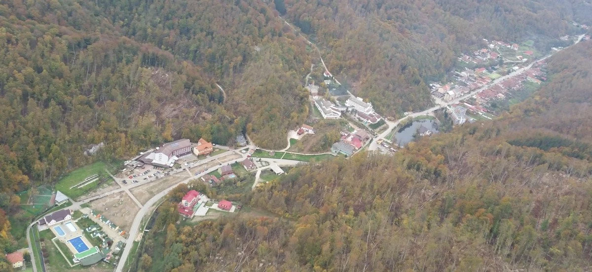 Majoritatea operatorilor turistici din Moneasa au renunţat la sejururile de Anul Nou