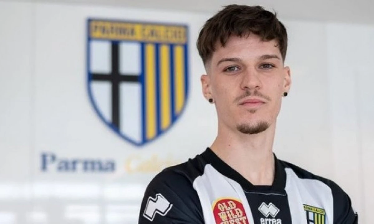 Man a fost prezentat oficial la Parma: "Idolul meu este Mutu, sunt conştient că joc în Serie A"