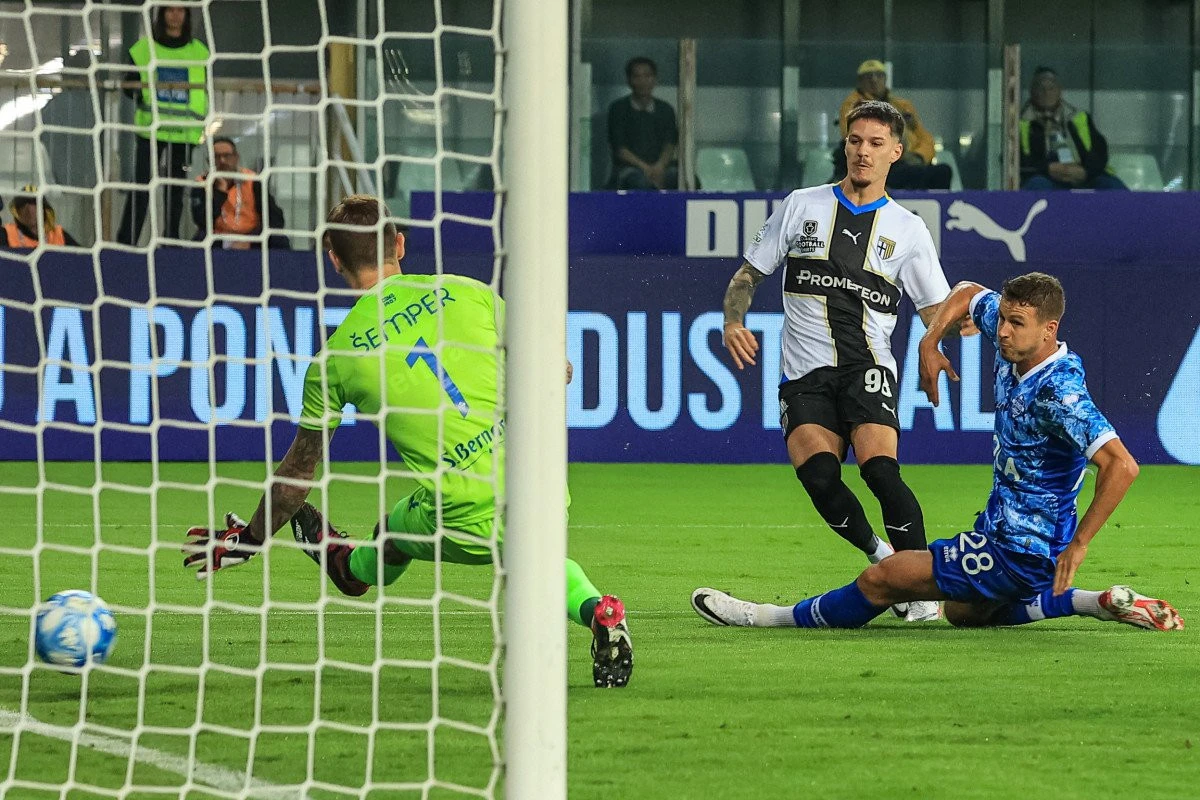 Man a marcat un nou gol superb, pentru Parma! Echipa arădeanului se menține lider în Serie B