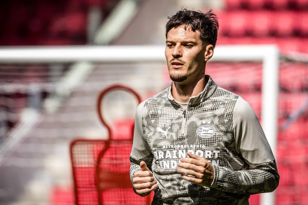 Man rămâne în vederile lui Lucescu, la națională! Arădeanul nu a jucat la primul meci pentru PSV