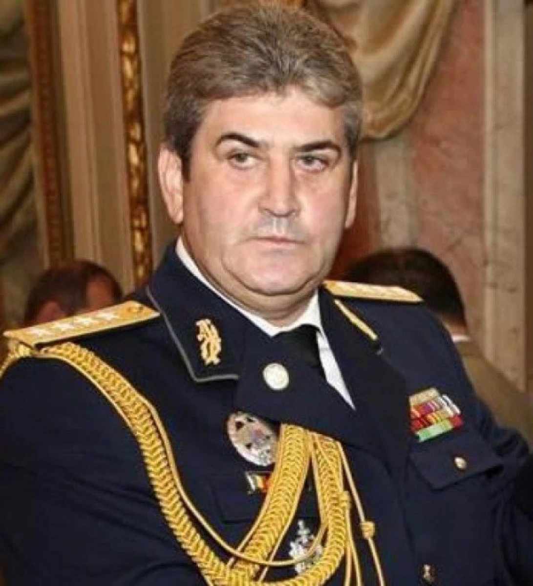 MAPN ANALIZEAZĂ MODUL ÎN CARE GABRIEL OPREA A AJUNS GENERAL