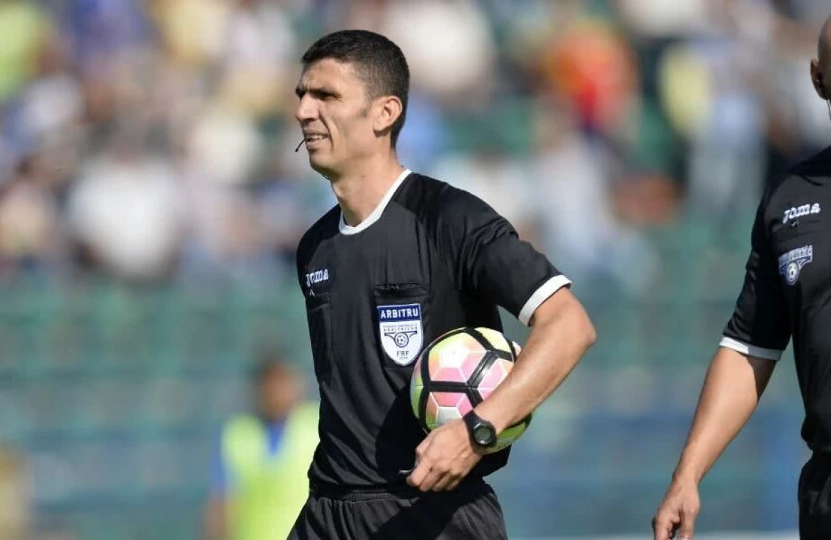 Marcel Bîrsan arbitrează meciul Sepsi-UTA