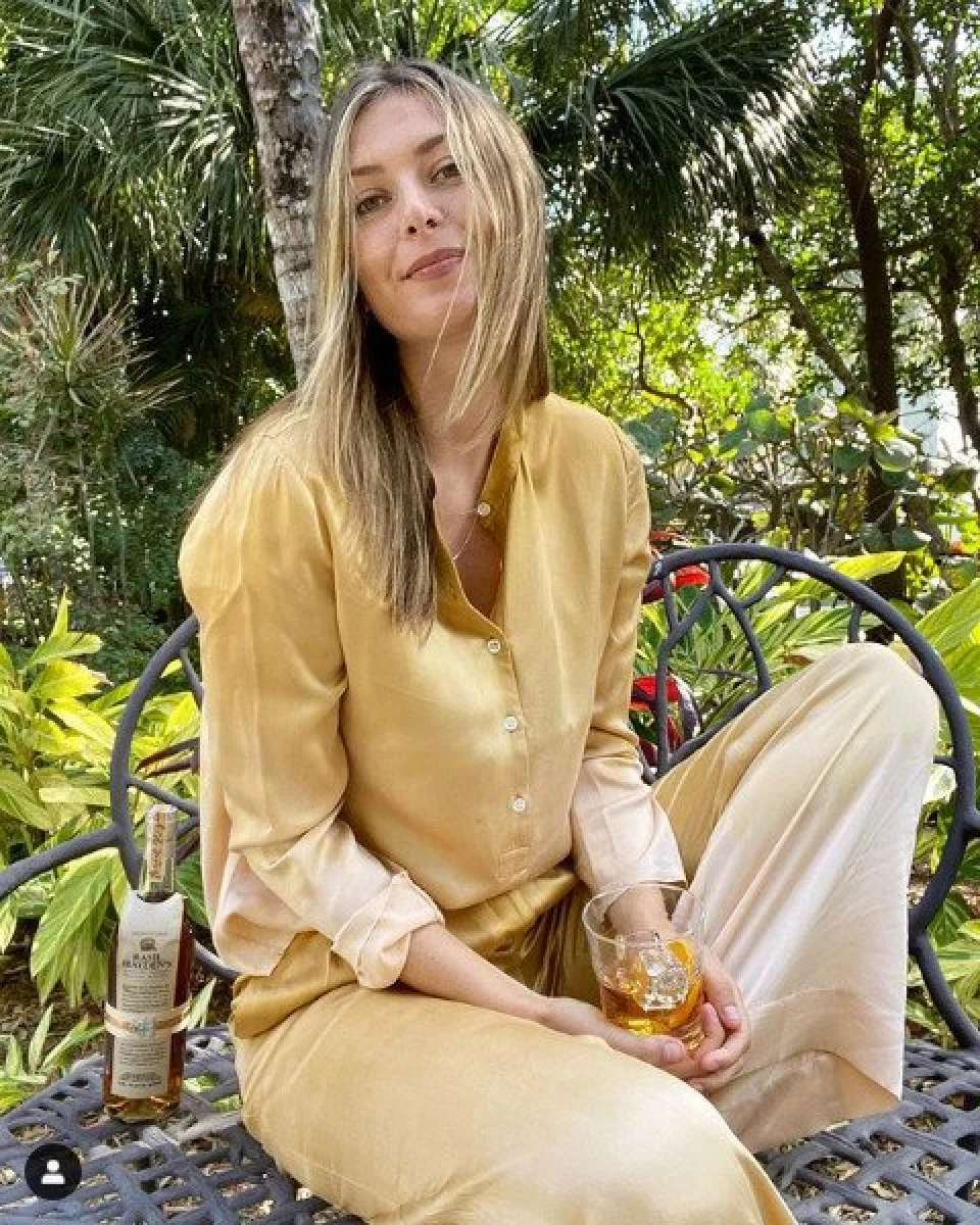 Maria Sharapova: "Iată ce am făcut cu banii din primul premiu!"