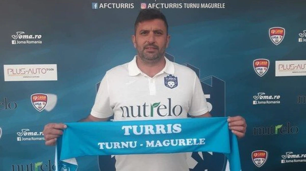 Marius Baciu, antrenorul lui Turris, a fost ridicat de mascați direct de la meci