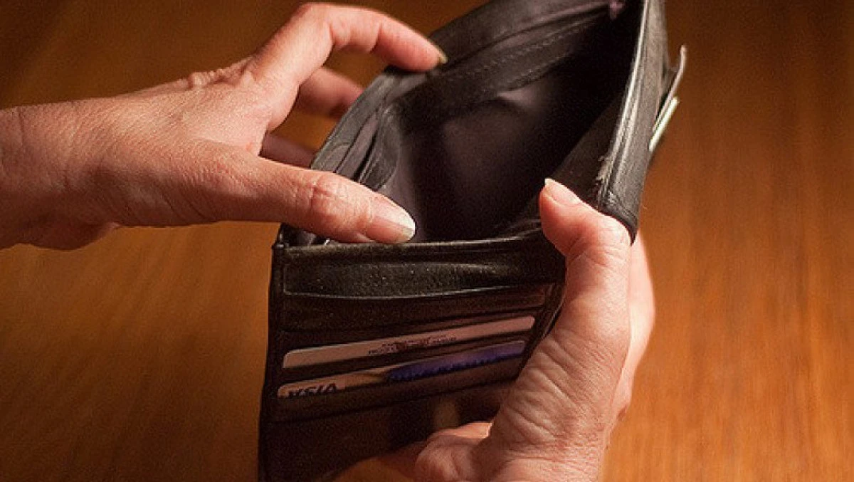 Măsuri de austeritate: Vor fi înghețate salariile, angajările și cheltuielile din instituțiile publice