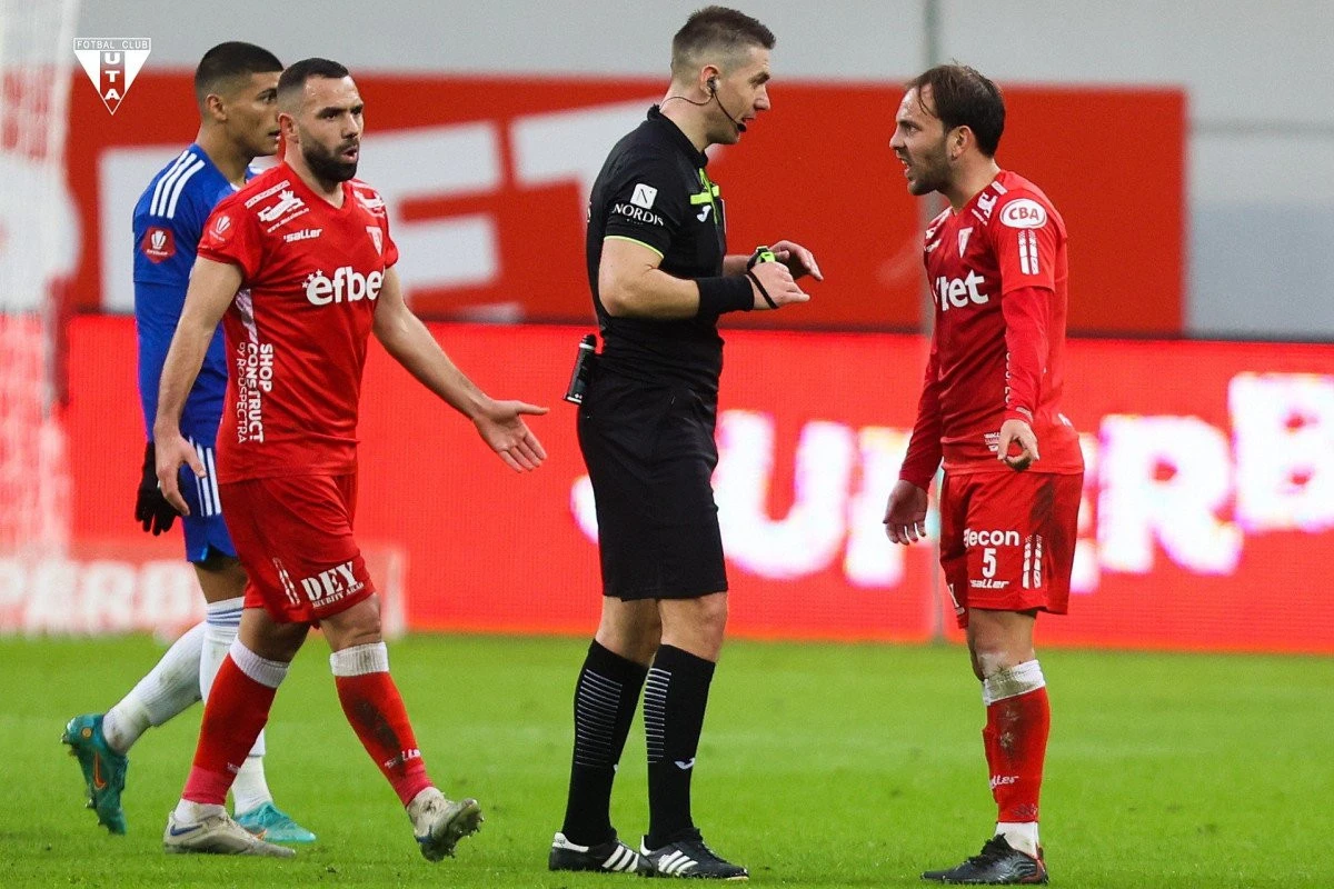 Măsuri dure după arbitrajul scandalos de la CFR - UTA! Szabolcs Kovacs și Rusandu, trași pe linie moartă