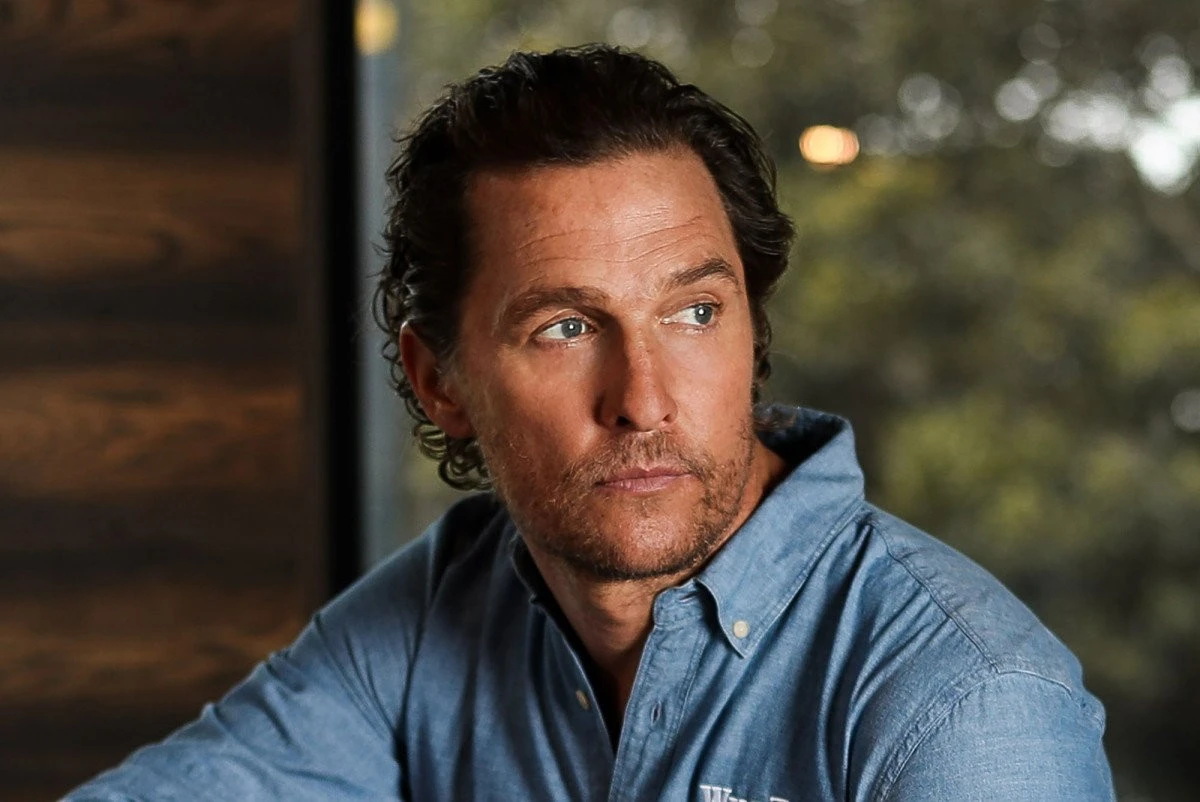 Matthew McConaughey o ia pe urmele lui Reagan