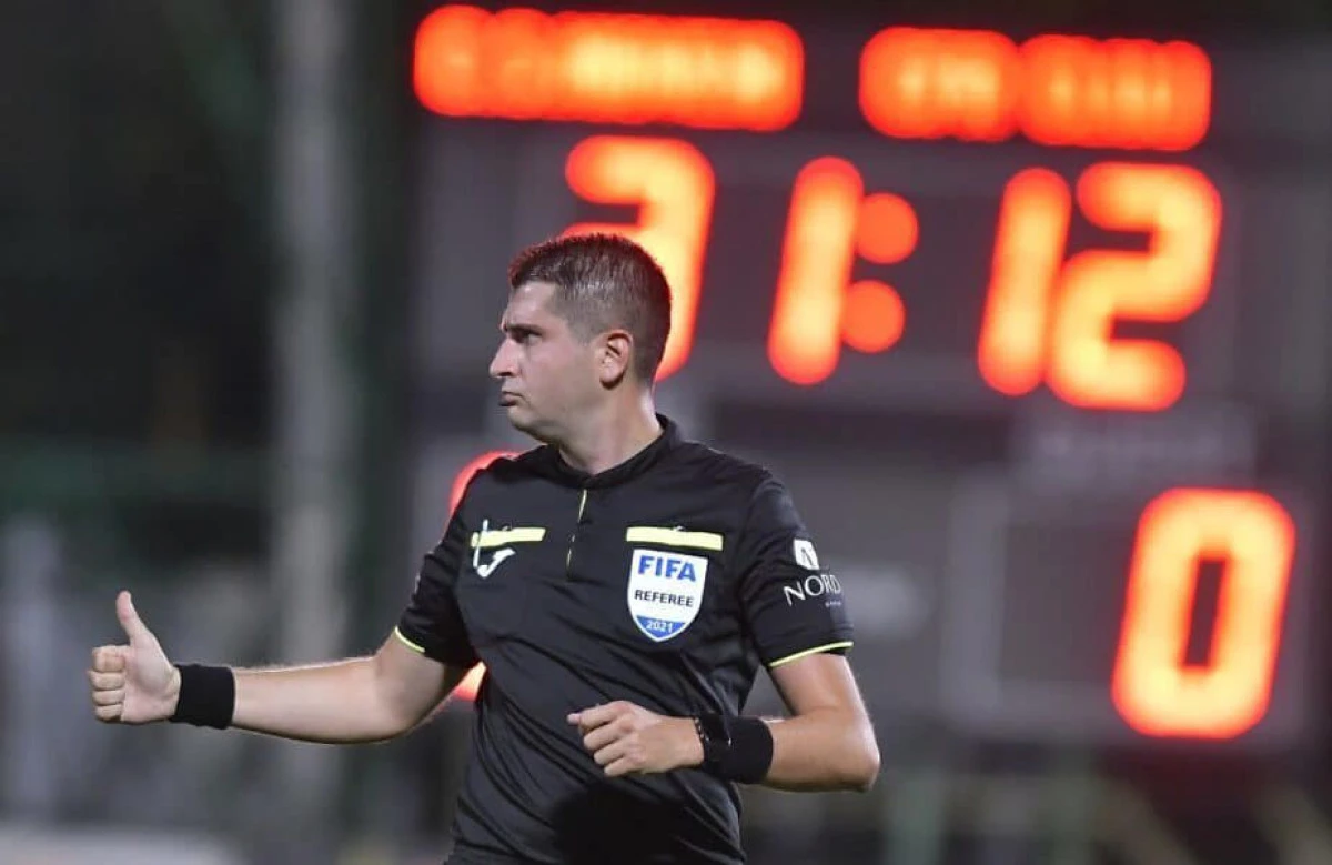 Meciul UTA - FC Botoșani, pe mâna unui arbitru cu ecuson FIFA