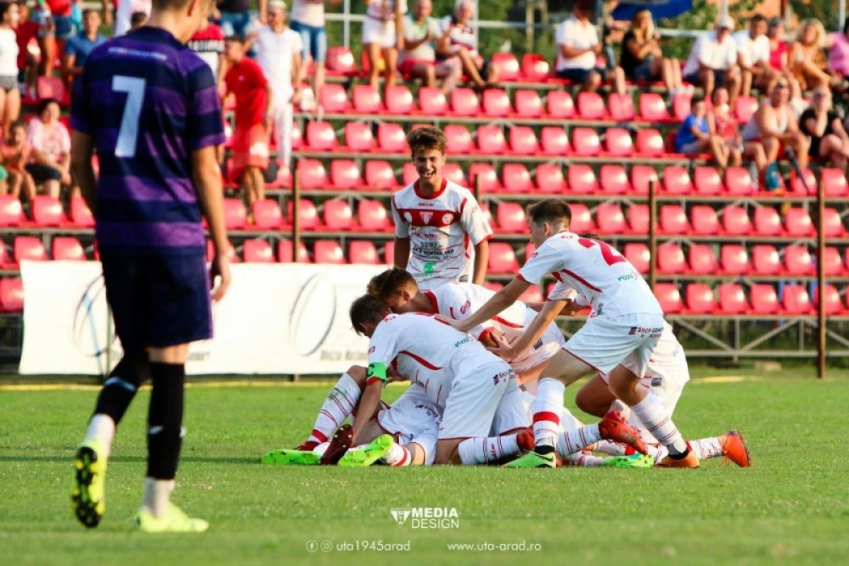 Meciuri spectaculoase UTA - ASU Poli, în Liga Elitelor