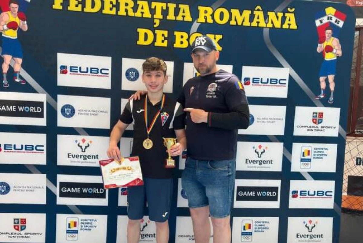 Medalie de aur la Cupa României pentru cadeți, în contul Box Club Motorul Arad