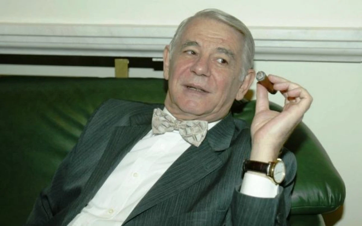 MELESCANU SI-A DEPUS CANDIDATURA PENTRU ALEGERILE PREZIDENTIALE LA BEC