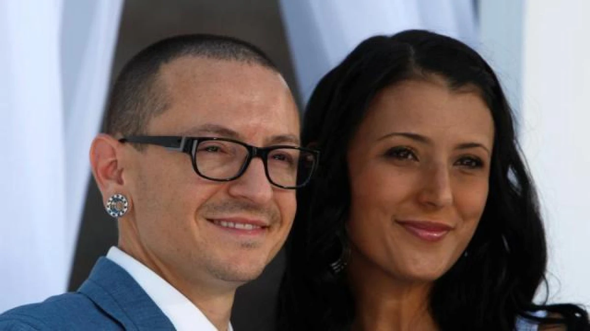 Mesajul emoționant al soției solistului Linkin Park, după decesul acestuia