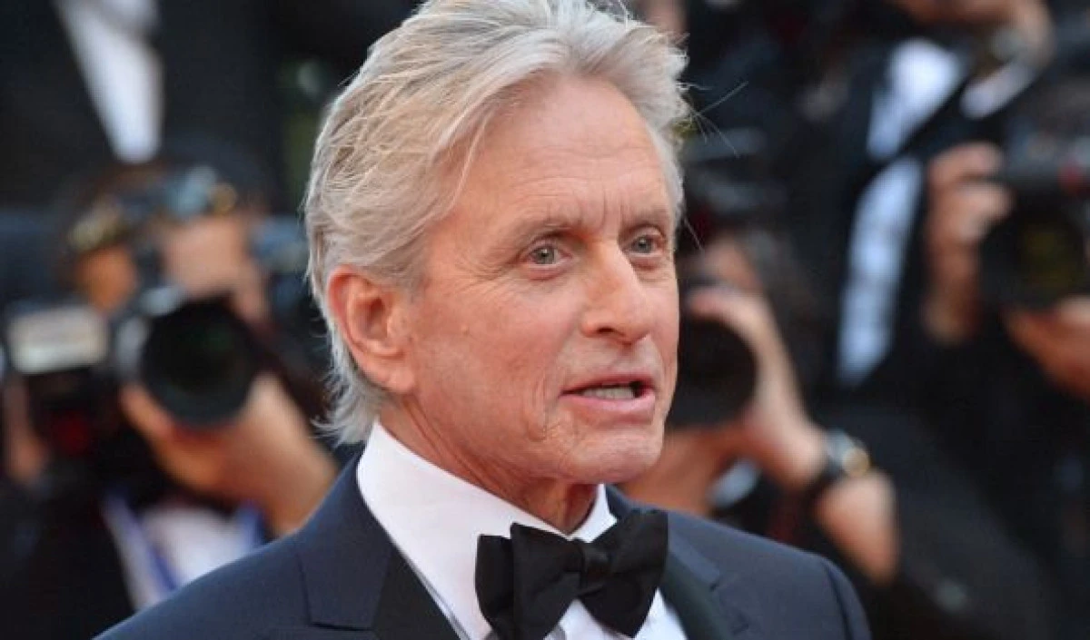 MICHAEL DOUGLAS: PE ȘANTIERELE DIN LONDRA SE VORBEȘTE DOAR ÎN LIMBA ROMÂNĂ