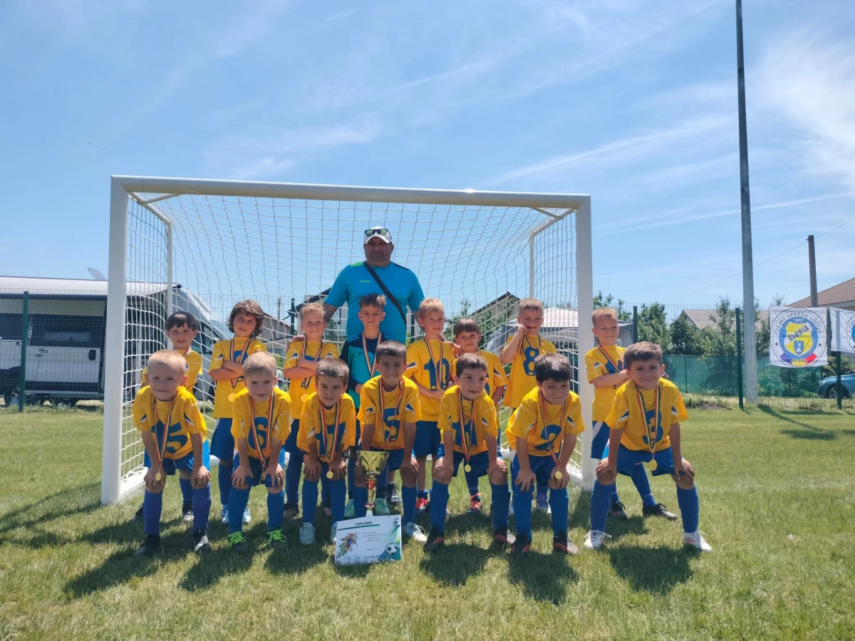 Micii fotbaliști de la CSS Gloria Arad au câștigat Summer Junior Cup de la Remetea Mare