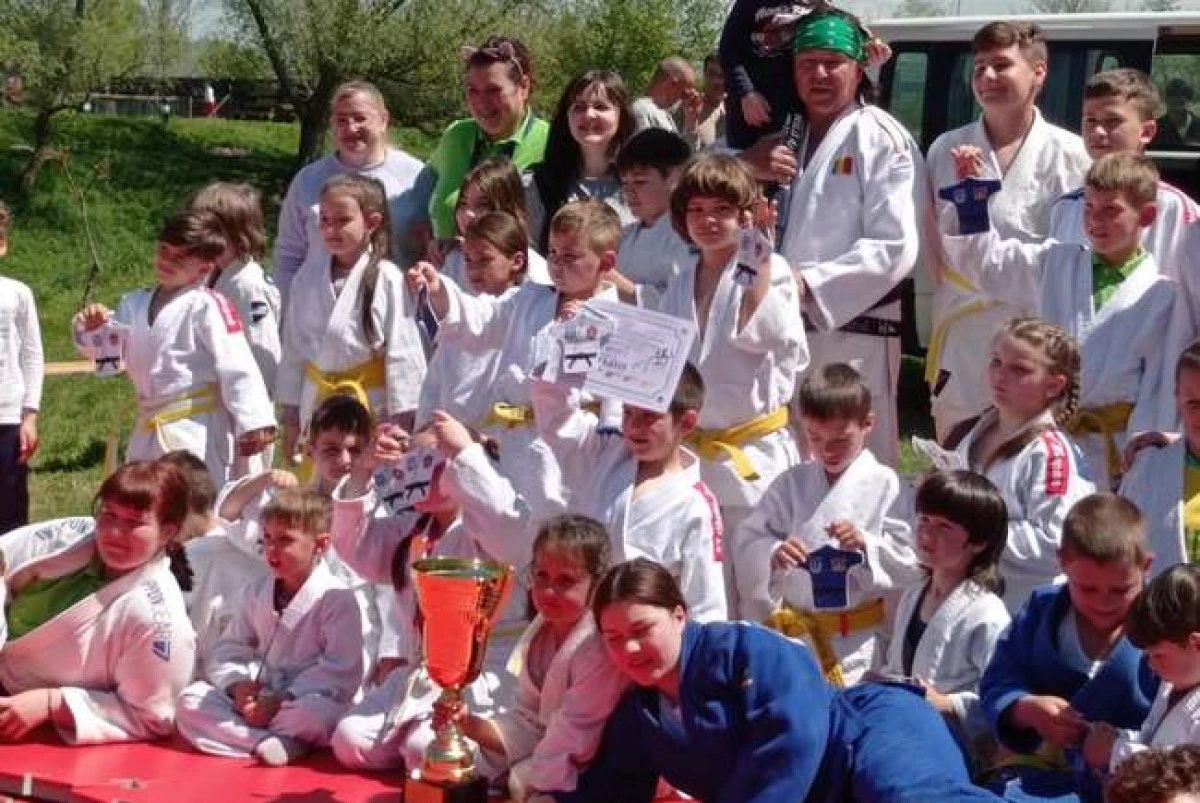 Micii judoka ai CSU Arad - Podgoria Ghioroc s-au remarcat la două competiții în Serbia