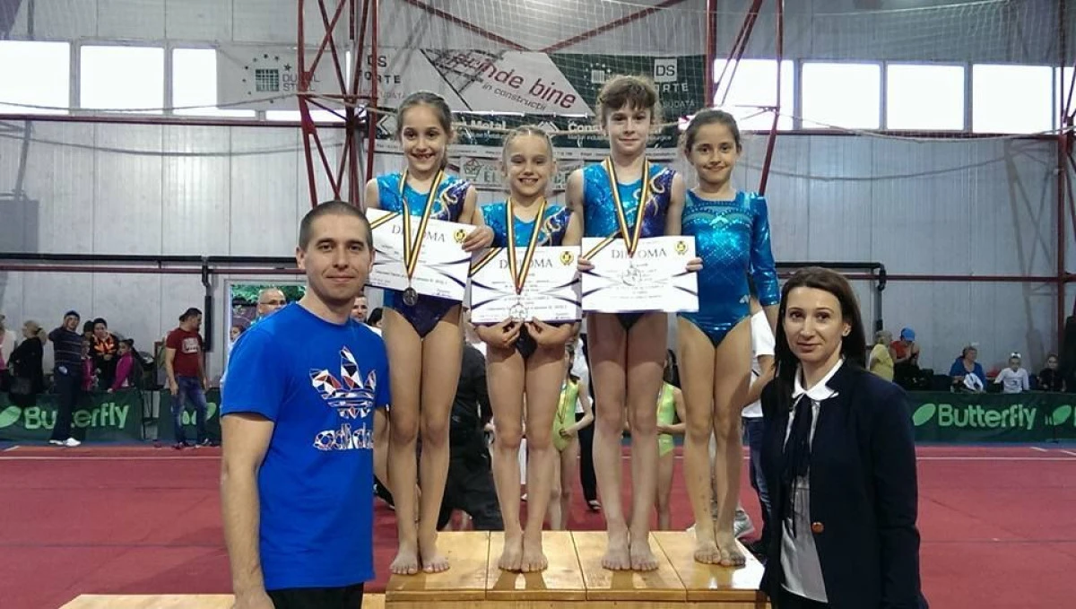 MICILE GIMNASTE ARĂDENE AU CUCERIT PATRU MEDALII LA NAŢIONALE
