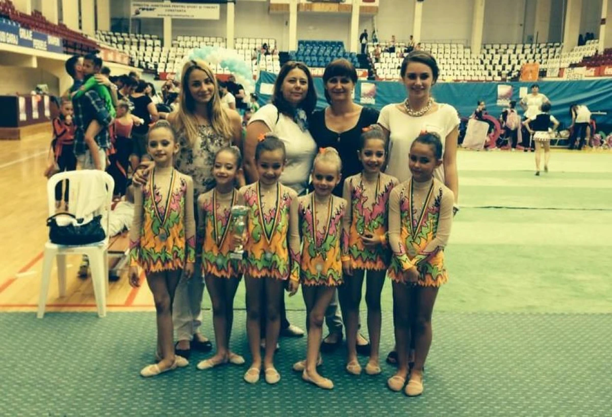MICILE GIMNASTE DE LA CSM ARAD, MEDALIATE LA CAMPIONATELE NATIONALE DE RITMICA