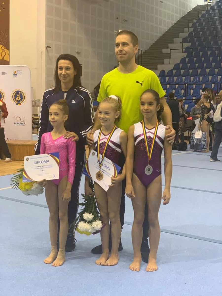 Micile gimnaste de la CSM Arad, pe podium la Naţionale