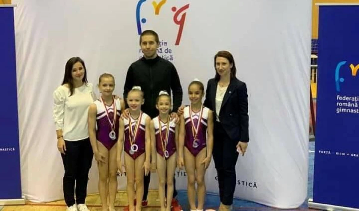 Micile gimnaste de la CSM Arad sunt vicecampioane naționale