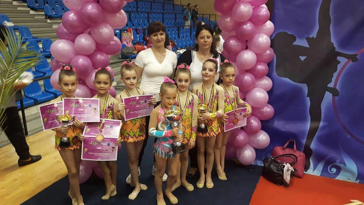 Micile gimnaste de la ritmică, medaliate la Naţionale