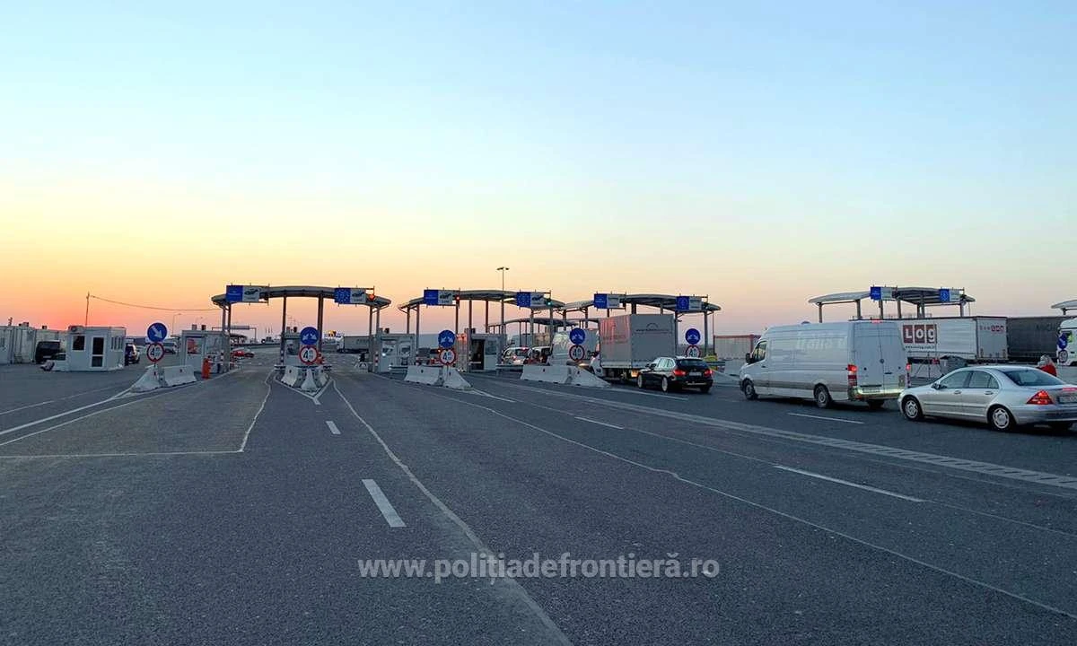 Microbuz căutat de autorităţile din Italia,  descoperit de poliţiştii de frontieră din P.T.F. Nădlac