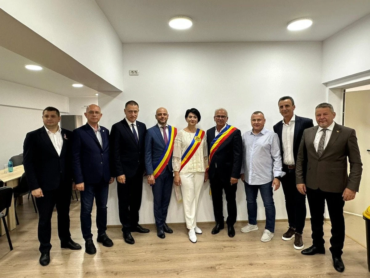 Mihai Fifor: Acord trilateral de cooperare între Pâncota, Glodeni, republica Molodova și Vălenii de Munte