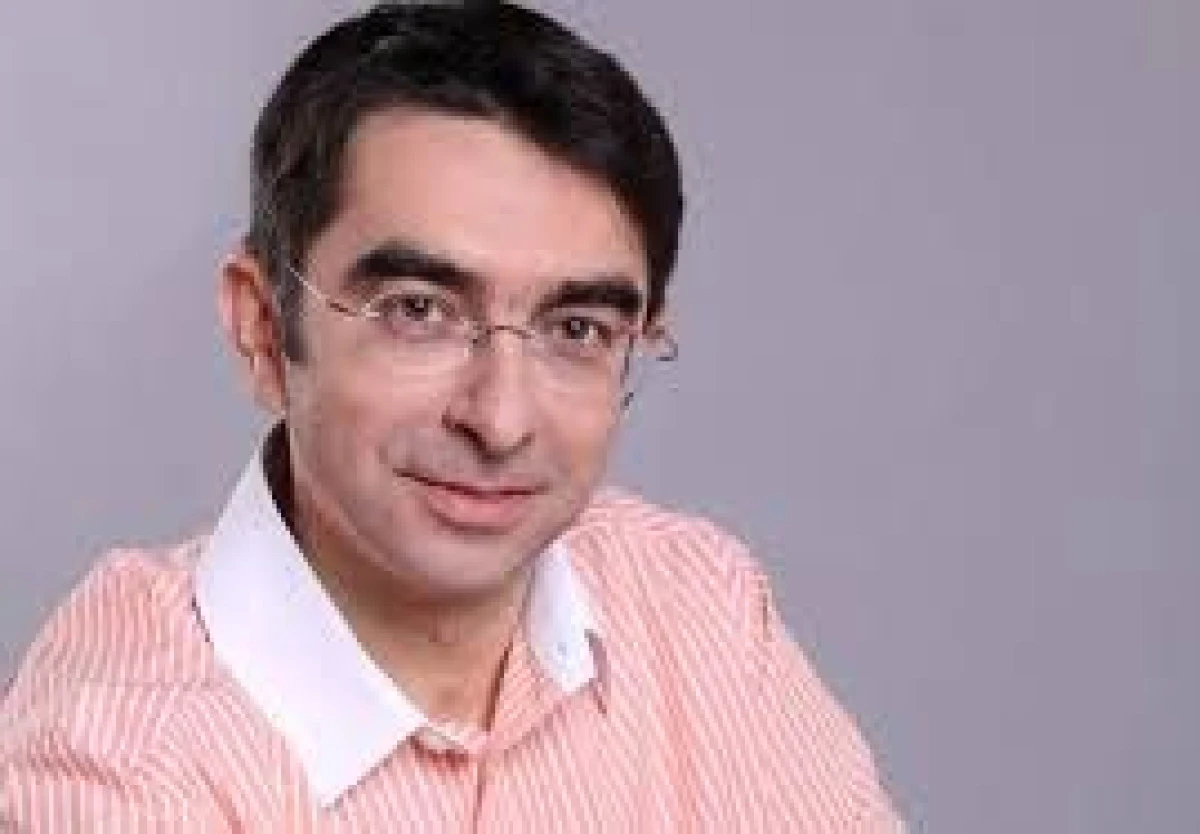 MIHAI GANUISA A FOST JEFUIT IN PIATA ROMANA!