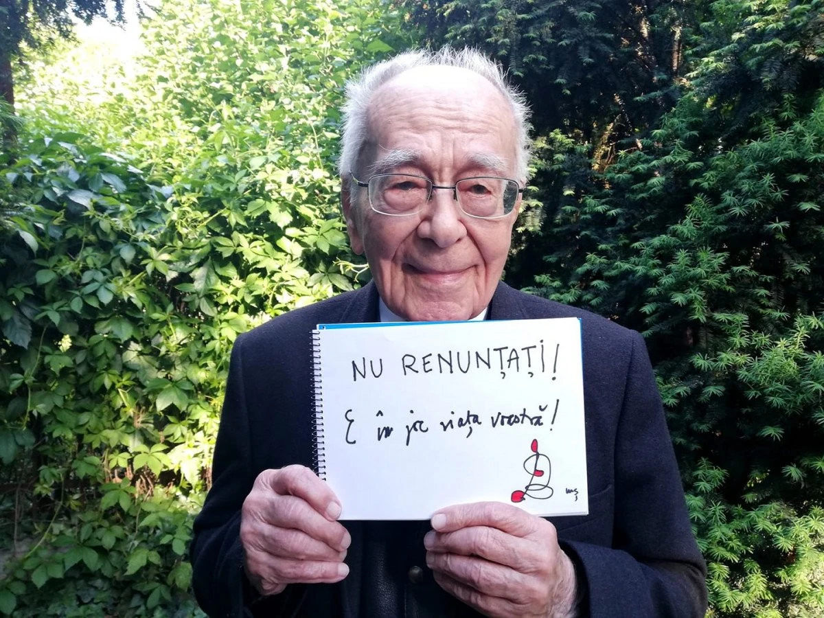 Mihai Șora îndeamnă la decență și îl susține pe Orban: „Superman nu poate fi tras la răspundere pentru ce face amărâtul nostru mergător cocoțat în fruntea guvernului“