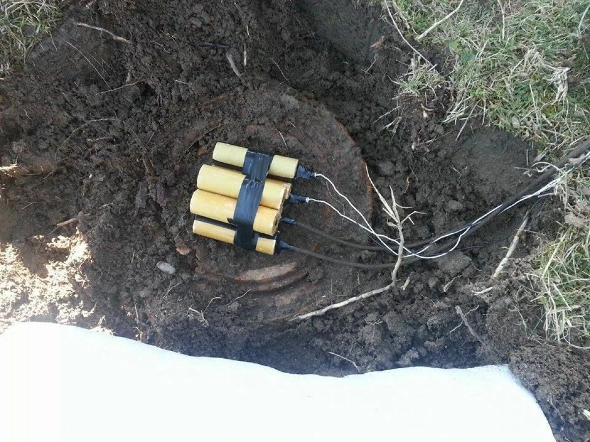 MINA ANTITANC DESCOPERITA LA PAULIS, IN ZONA UNDE AU AVUT LOC LUPTE IN AL DOILEA RAZBOI MONDIAL