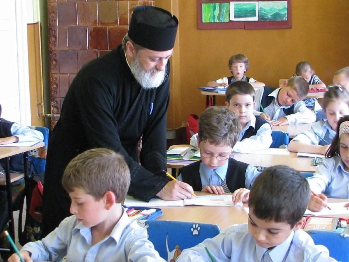 Ministerul Educației a schimbat regulile pentru ora de religie