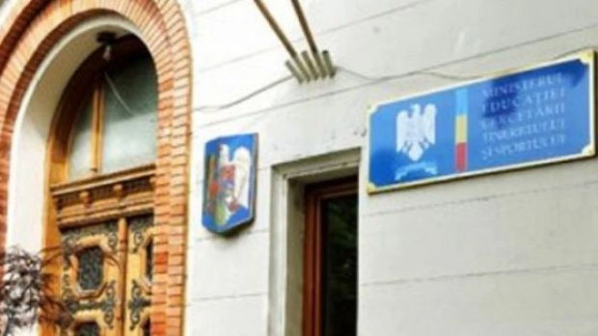 Ministerul Educației invită părinții, profesorii și elevii la o consultare publică