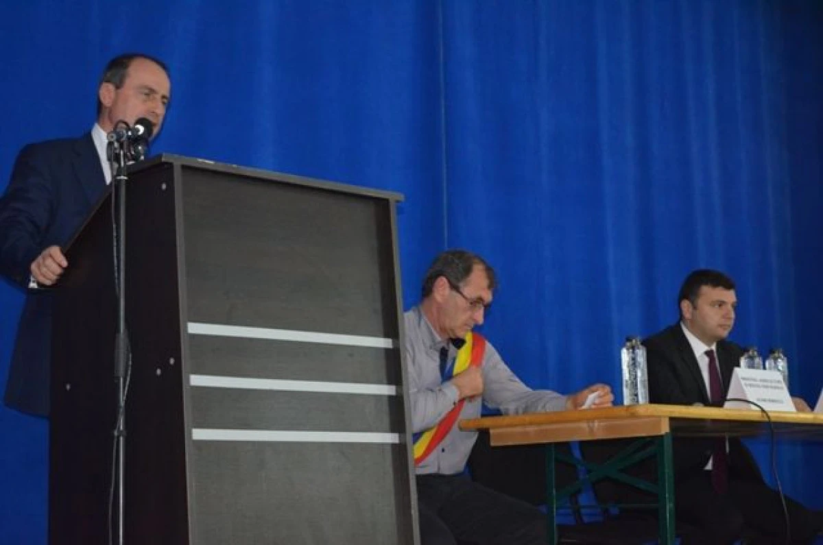 MINISTRUL AGRICULTURII, ÎN VIZITĂ LA O FABRICĂ DE BRÂNZETURI DIN SOCODOR