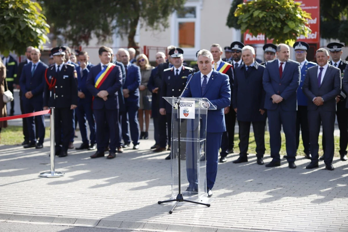 Ministrul de Interne a inaugurat un sediu modern pentru pompieri, în orașul Curtici