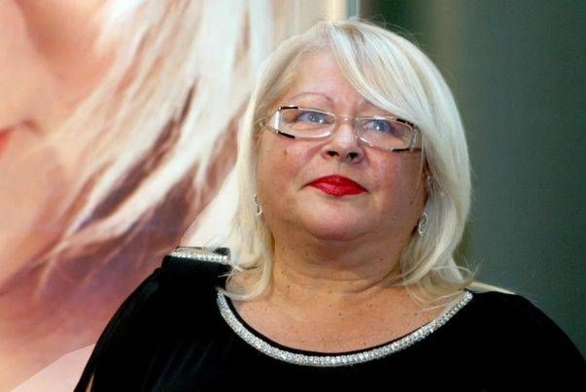 MIRABELA DAUER ARE UN NOU IUBIT?