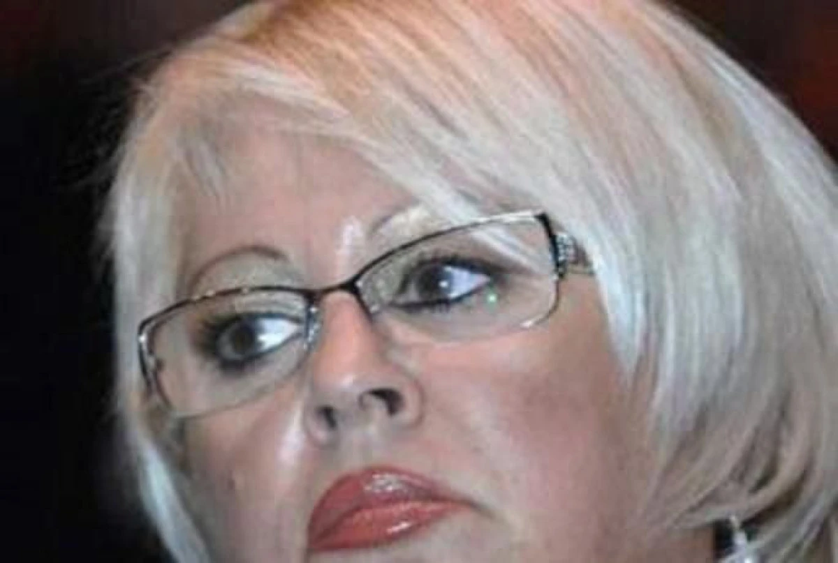 Mirabela Dauer, operată de urgență