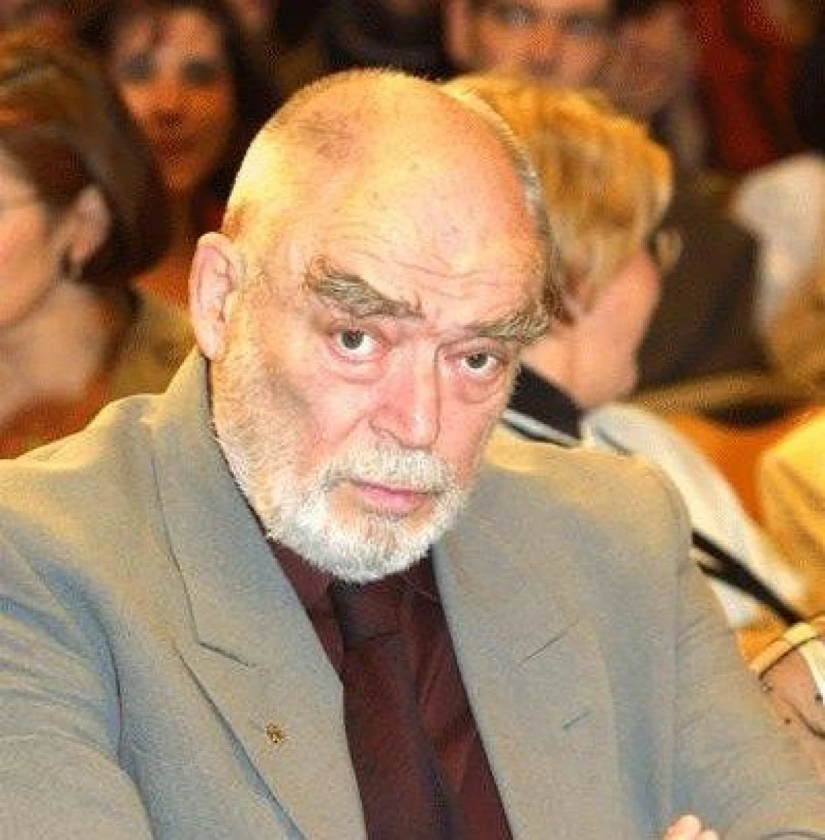 MIRCEA ALBULESCU, INTERNAT DE URGENTA LA INSTITUTUL DE BOLI CARDIOVASCULARE DE LA TIMISOARA