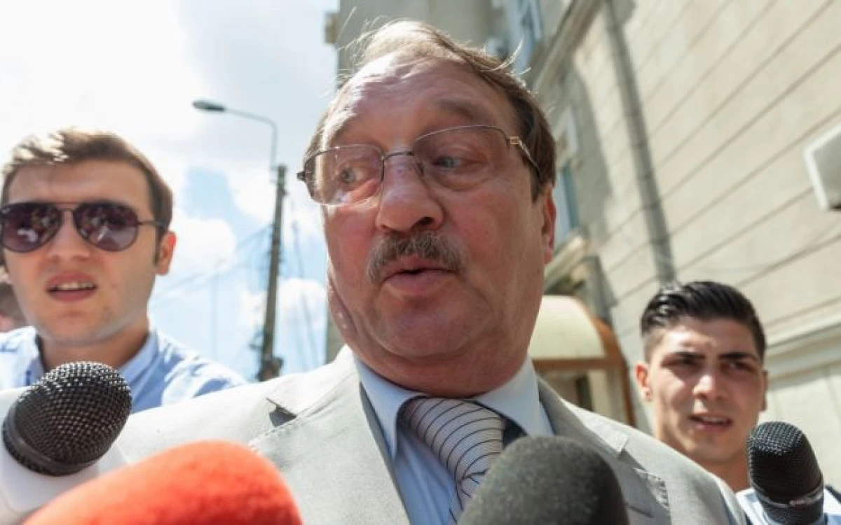 Mircea Băsescu rămâne în închisoare