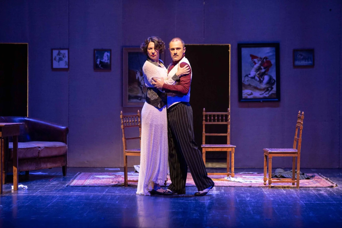 Modificare în programul Teatrului „Ioan Slavici” Arad: „Titanic vals (REMIX)” înlocuit cu „Omul cu mârțoaga”