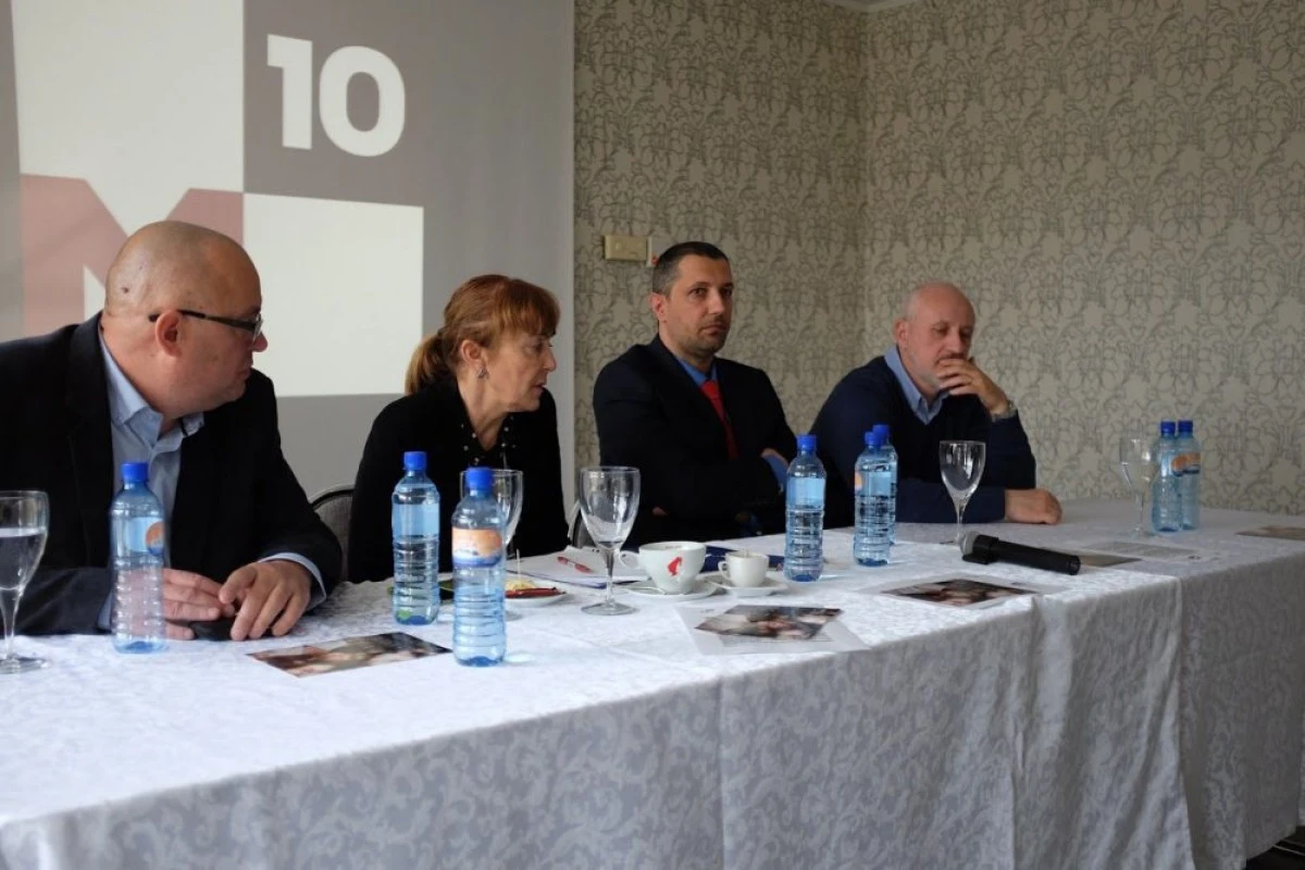 MONICA MACOVEI A LANSAT CANDIDATUL M10 LA PRIMARIA ARADULUI