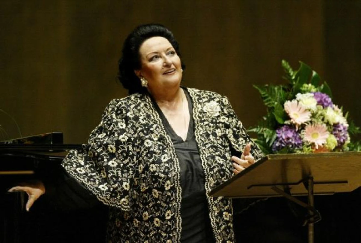 Montserrat Caballe a ajuns la spital