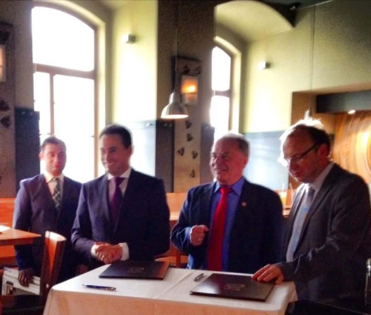 MUNICIPIUL ARAD S-A INFRATIT CU PRAGA