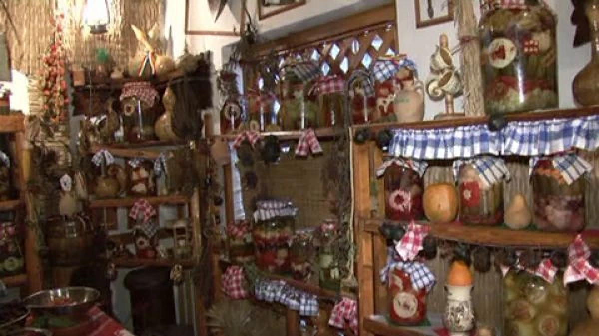 MURĂTURI ASORTATE CA LA MAMA ACASĂ