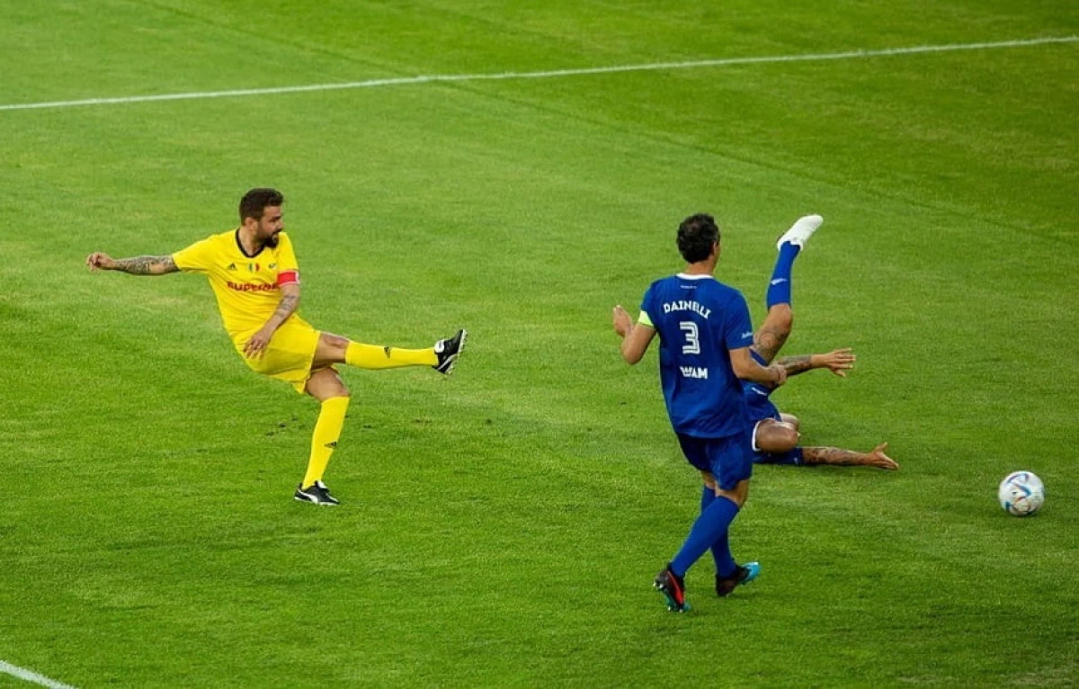 Mutu a marcat la ultimul său meci, de la Sports Festival! S-a retras şi Horia Tecău, cu Halep şi Copil printre invitaţi