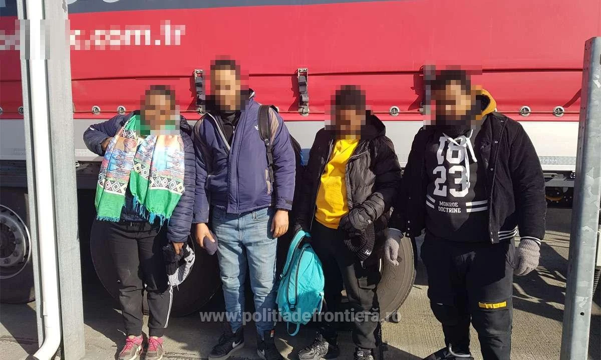 Nădlac II: Patru cetățeni etiopieni, depistați într-un TIR cu materiale de construcții